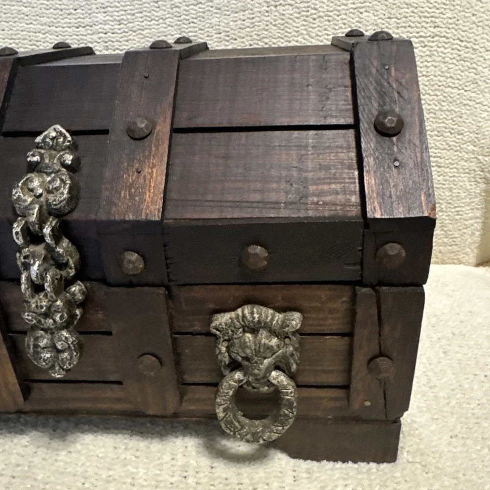 Vintage Wooden Treasure Chest Pirate Trinket Keepsake Storage Box 12